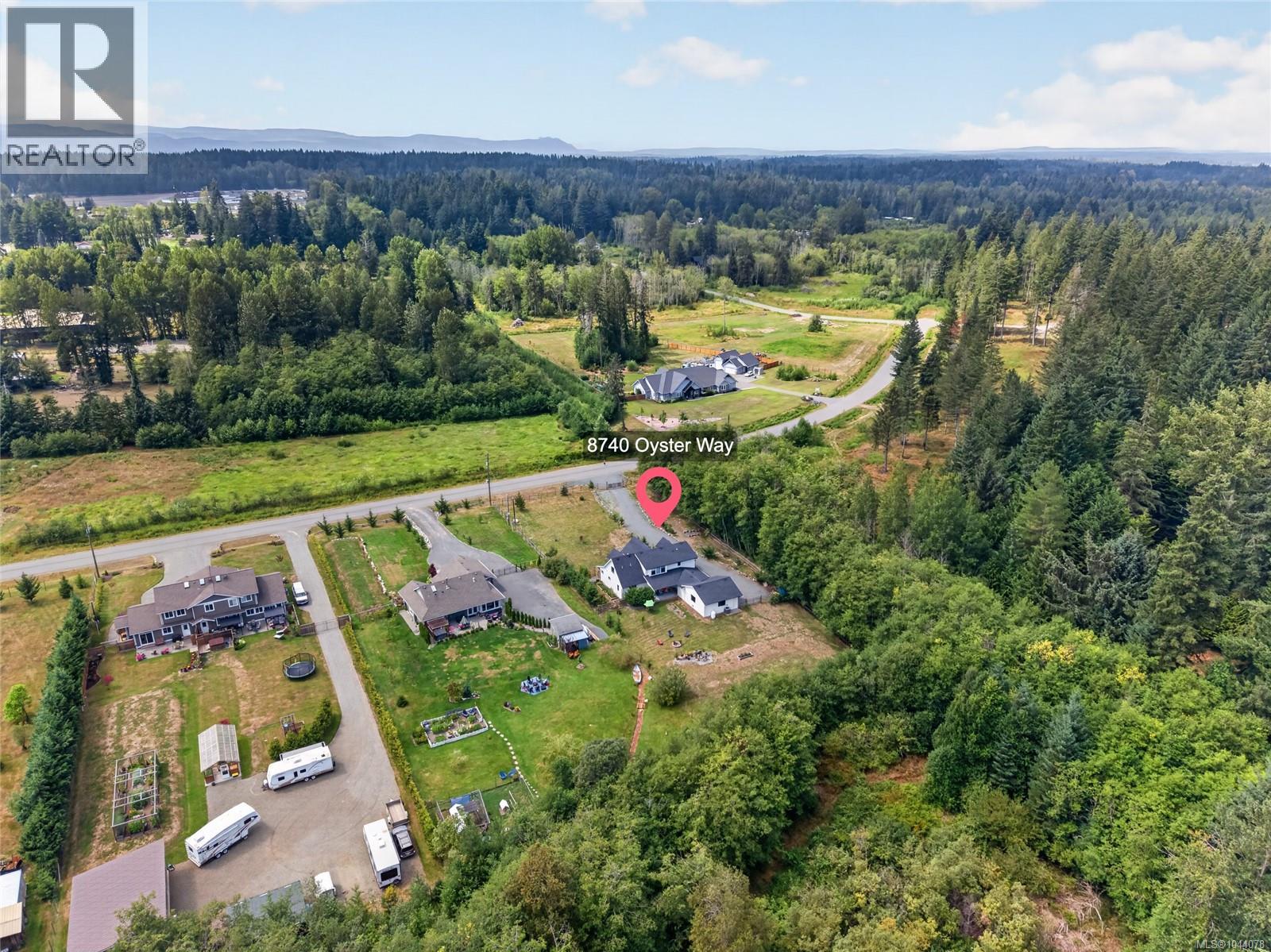 8740 Oyster River Way, Black Creek, British Columbia  V9J 1K3 - Photo 3 - 1044078