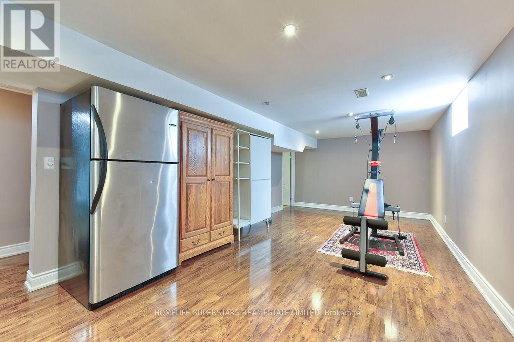 868 Kowal Drive, Mississauga, Ontario  L5H 3T4 - Photo 39 - W13625482
