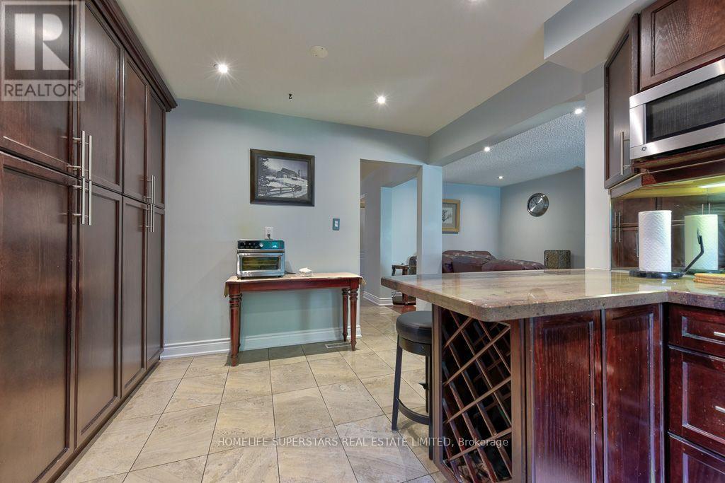 868 Kowal Drive, Mississauga, Ontario  L5H 3T4 - Photo 22 - W13625482