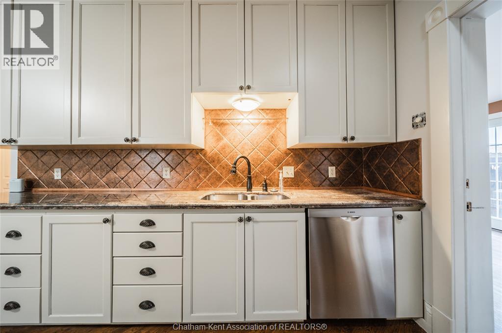 26 Kendall Street, Chatham, Ontario  N7M 2X5 - Photo 8 - 26018566