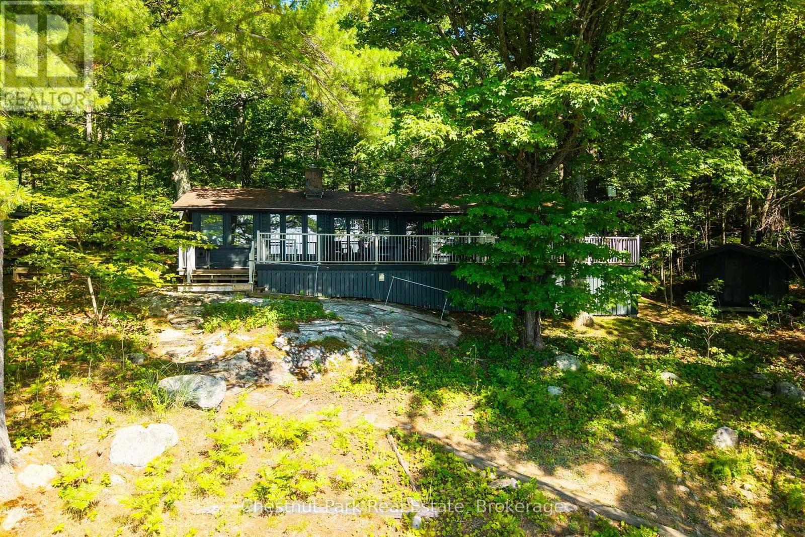 1049 Sagamo Boulevard, Muskoka Lakes, Ontario  P0B 1J0 - Photo 3 - X13595278