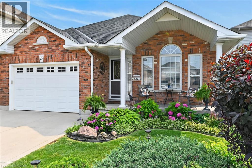 25 Eric Burke Court, Hamilton, Ontario  L9A 5J6 - Photo 3 - 40852360