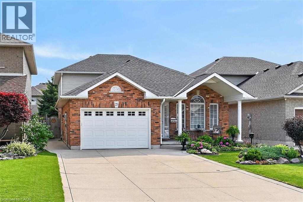 25 Eric Burke Court, Hamilton, Ontario  L9A 5J6 - Photo 2 - 40852360