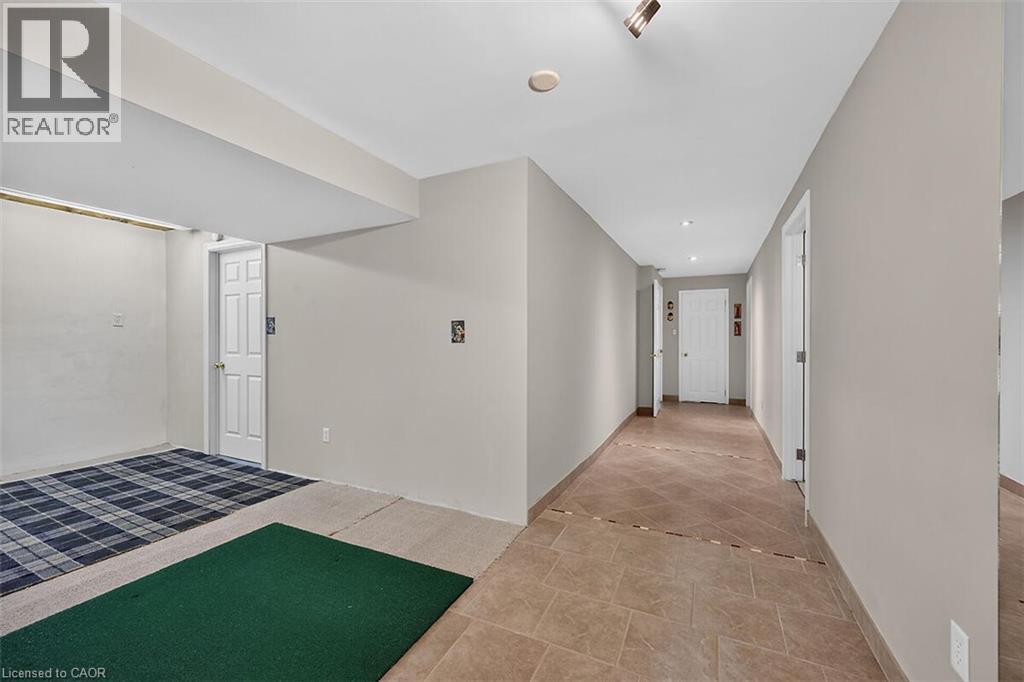 25 Eric Burke Court, Hamilton, Ontario  L9A 5J6 - Photo 40 - 40852360