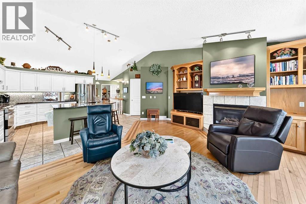 19 Rocky Ridge Villas NW, Calgary, Alberta  T3G 4R3 - Photo 12 - A2333325