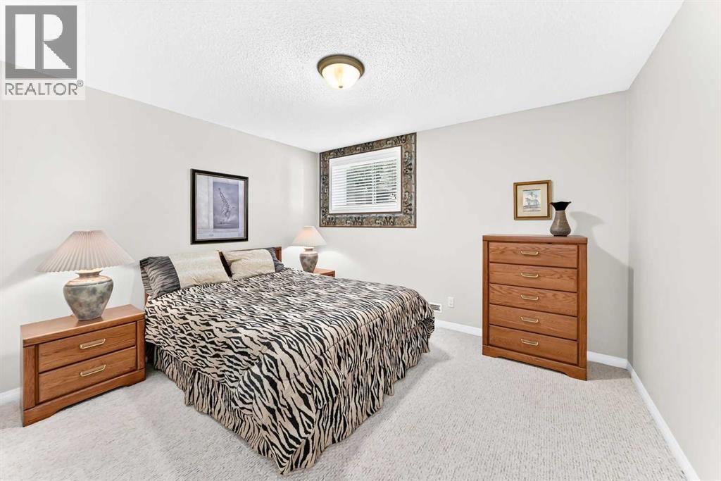 19 Rocky Ridge Villas NW, Calgary, Alberta  T3G 4R3 - Photo 35 - A2333325