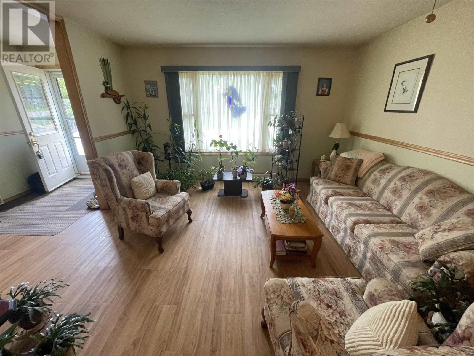 91 Beckett Blvd, Elliot Lake, Ontario  P5A 3P6 - Photo 8 - SM261475
