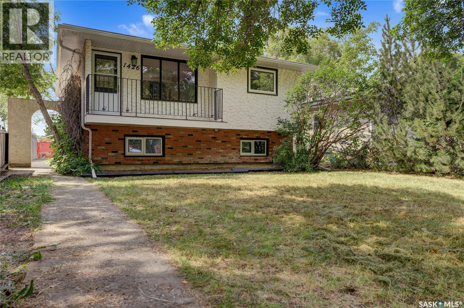 1426 SOUTHAM STREET, Regina, Saskatchewan