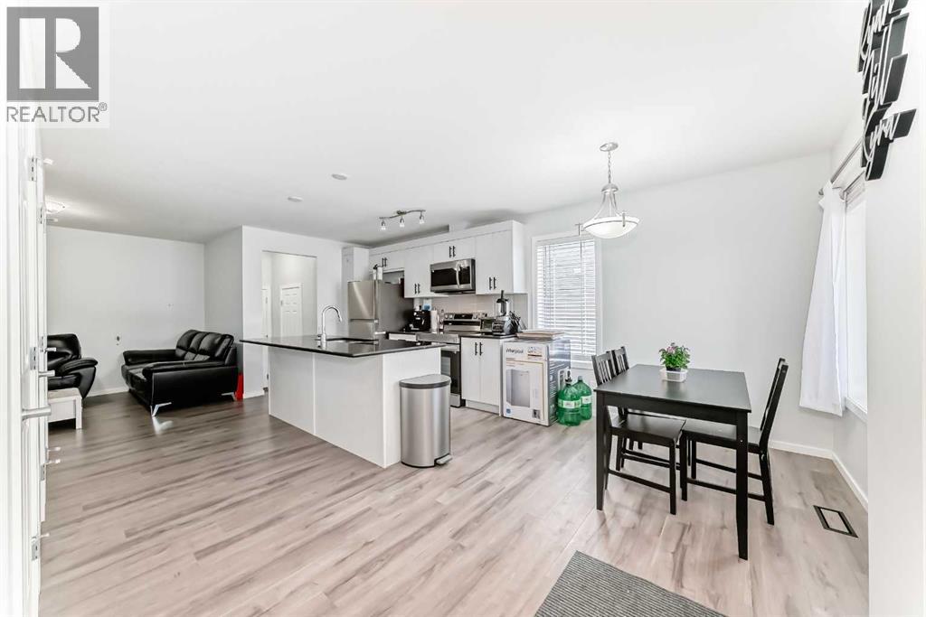 181 Yorkville Boulevard SW, Calgary, Alberta  T2X 0R4 - Photo 4 - A2323790