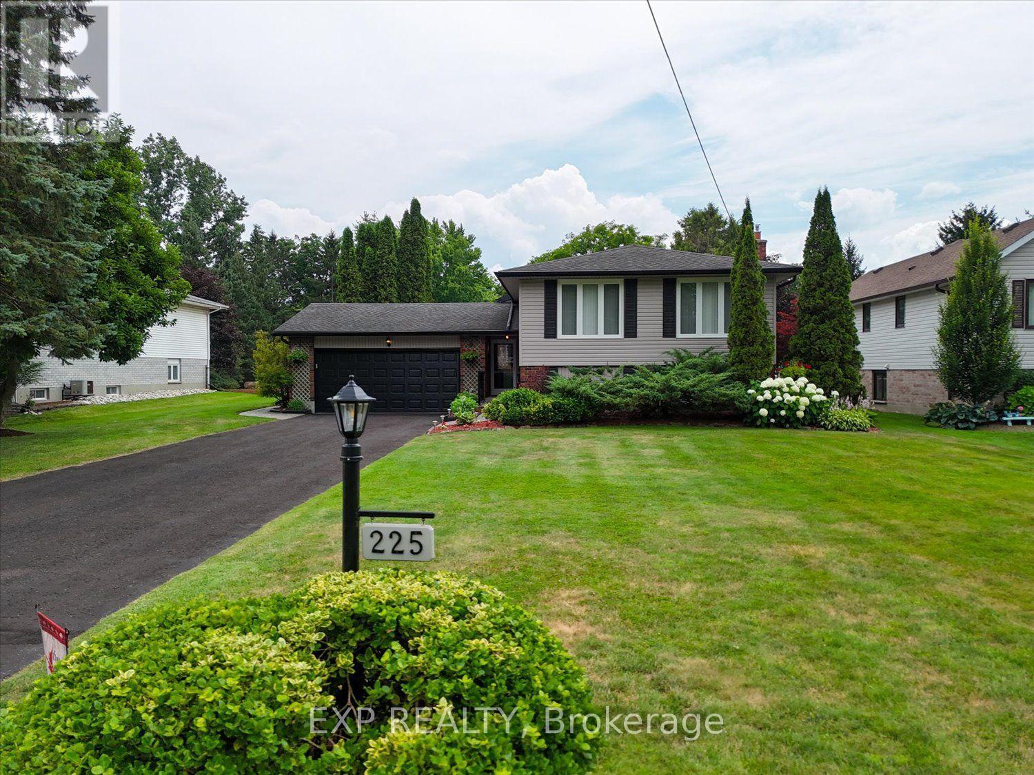 225 Minnie Street, Thames Centre, Ontario  N0L 1G0 - Photo 2 - X13626642