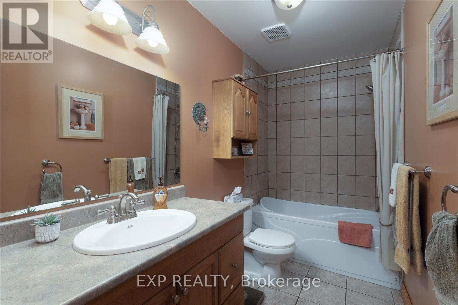 225 Minnie Street, Thames Centre, Ontario  N0L 1G0 - Photo 23 - X13626642