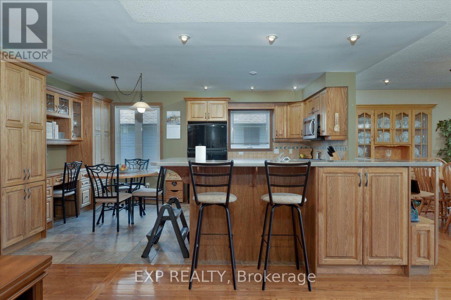 225 Minnie Street, Thames Centre, Ontario  N0L 1G0 - Photo 7 - X13626642