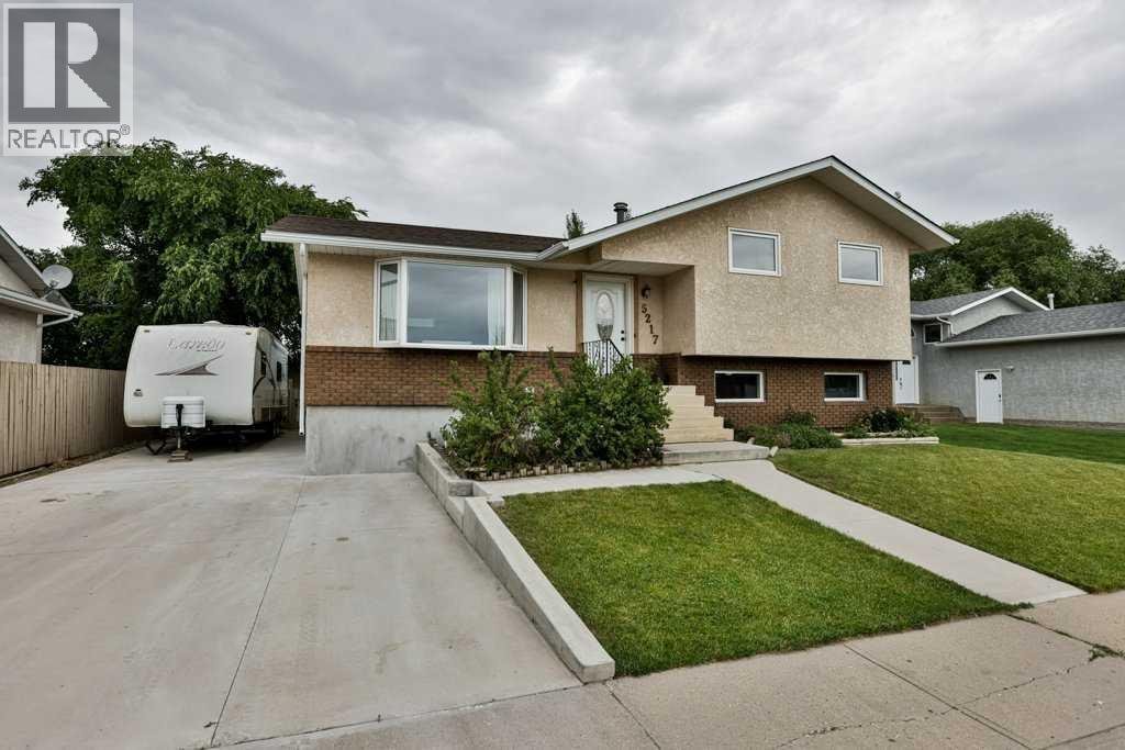 5217 38 Avenue, Taber, Alberta
