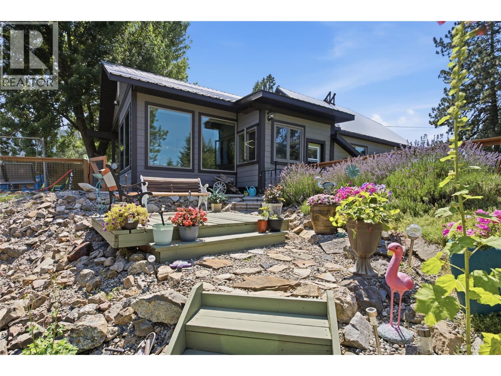 2200 Almond Gardens Road, Grand Forks, British Columbia V0H 1H4 - Photo 1 - 10394731
