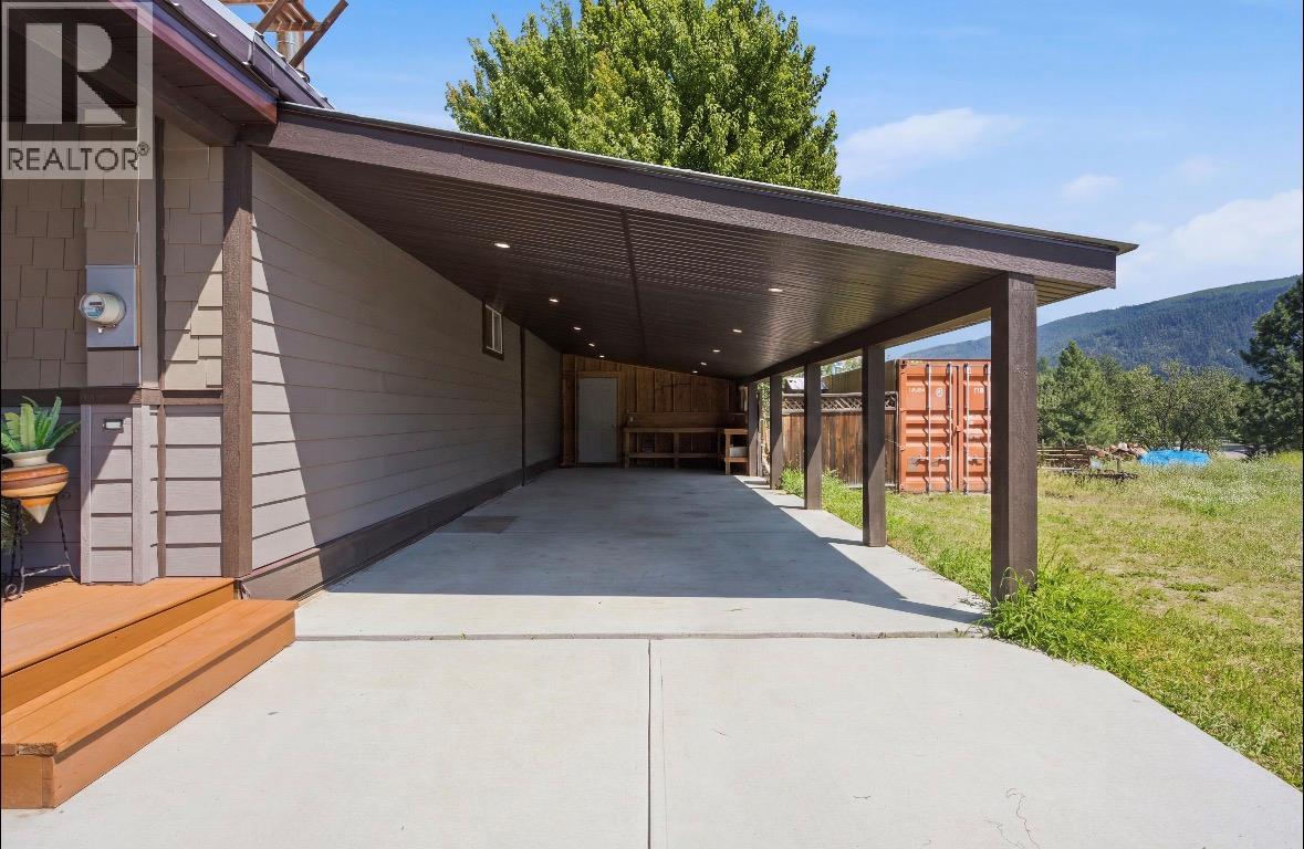 2200 Almond Gardens Road, Grand Forks, British Columbia V0H 1H4 - Photo 10 - 10394731