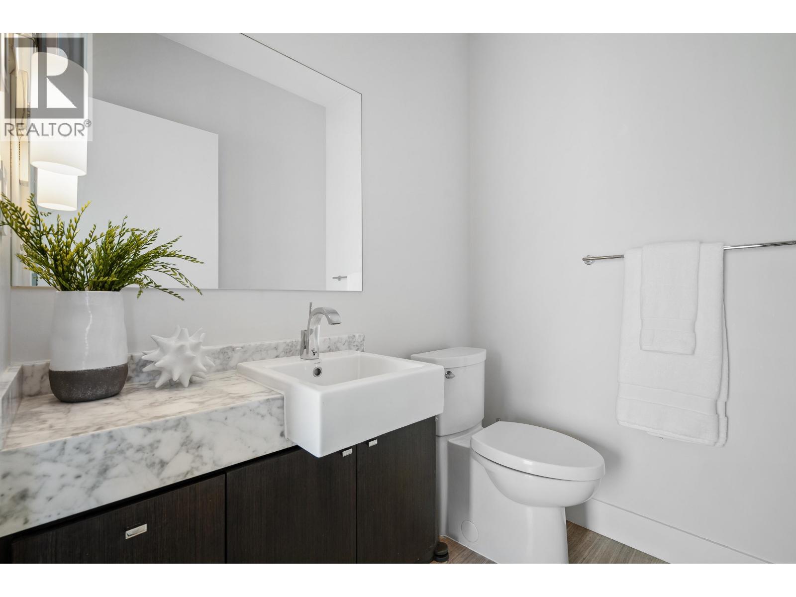702 876 Keith Road, West Vancouver, British Columbia V7T 1M3 - Photo 30 - R3151190
