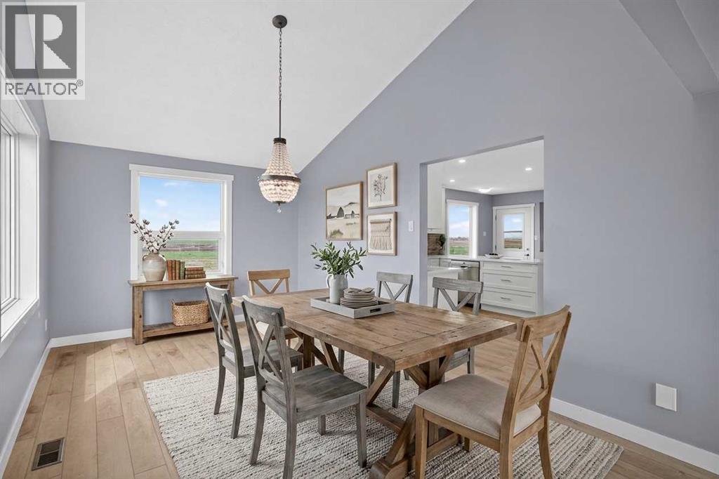 578099 83 Street E, Rural Foothills County, Alberta  T1V 1R7 - Photo 6 - A2326285
