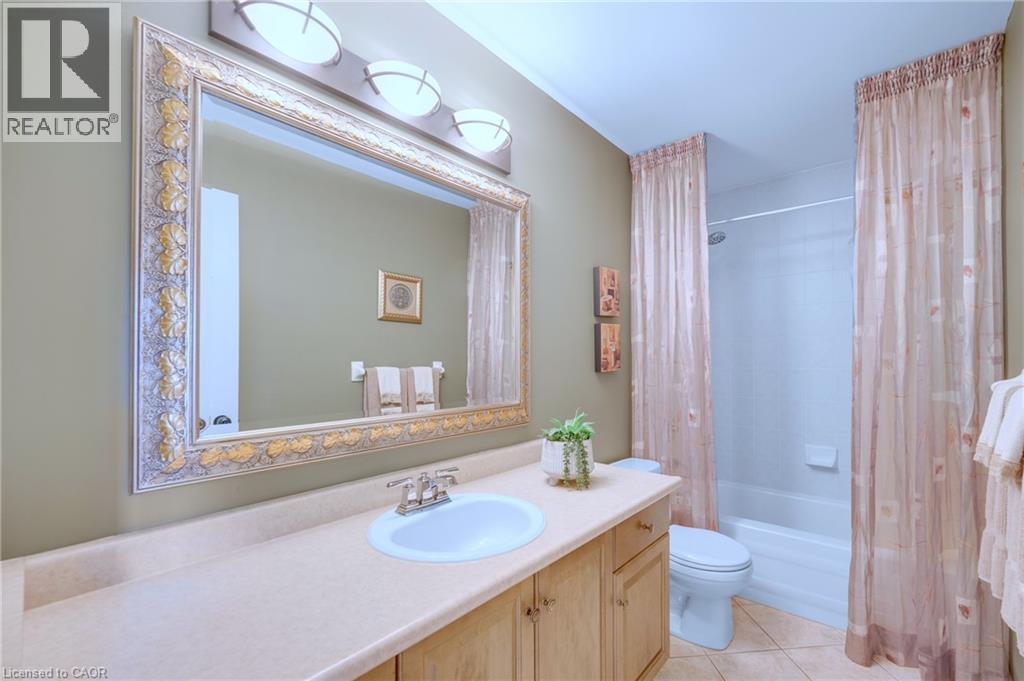 117 Frances Avenue, Stoney Creek, Ontario  L8E 6A3 - Photo 23 - 40850719