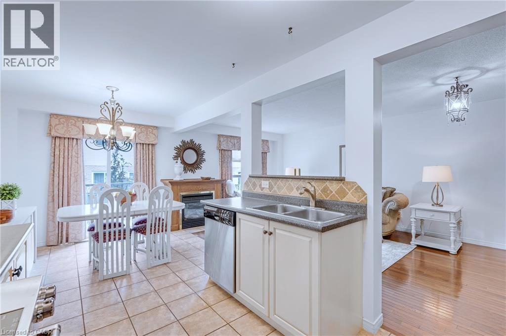 117 Frances Avenue, Stoney Creek, Ontario  L8E 6A3 - Photo 14 - 40850719