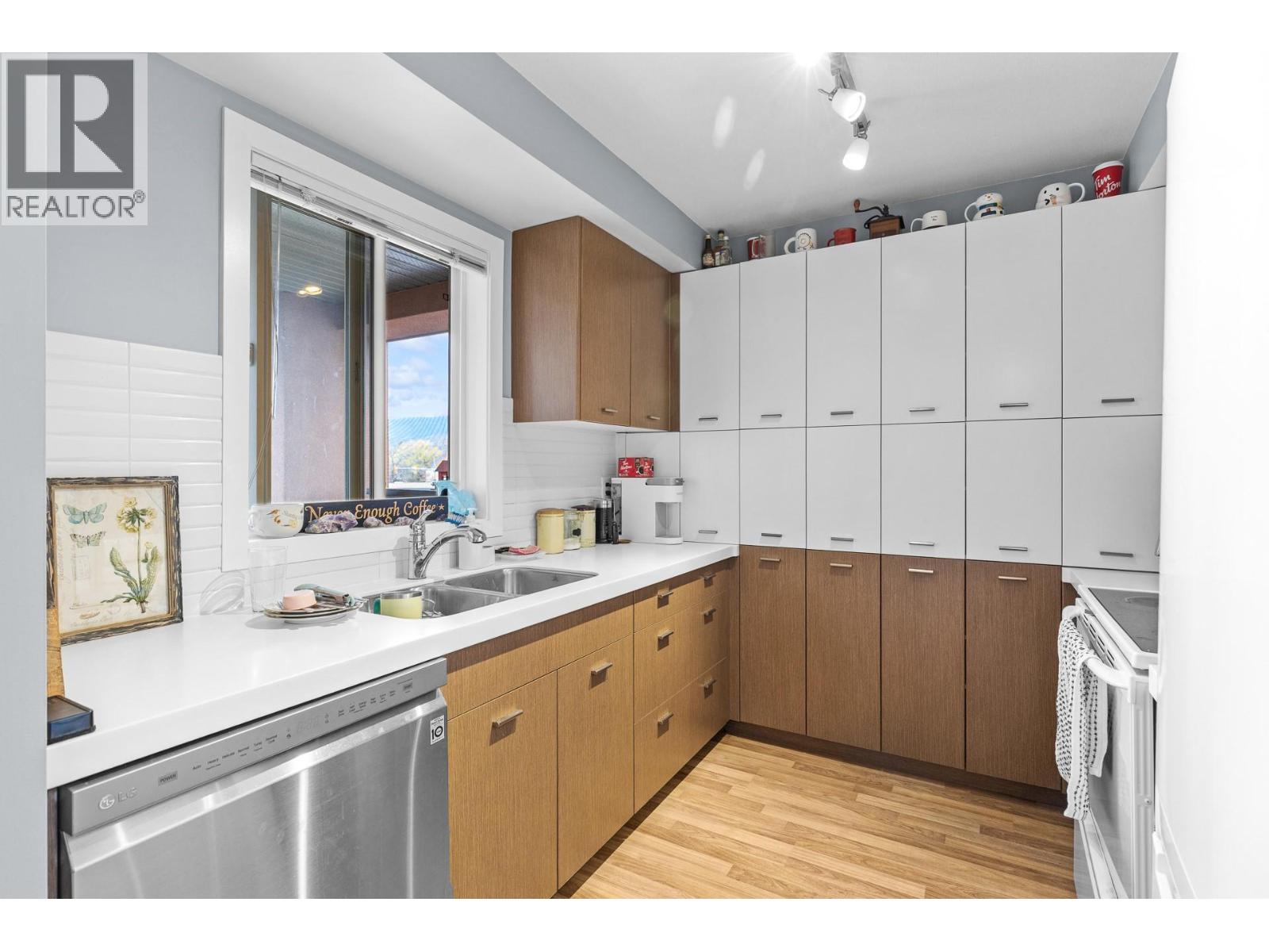 1550 Dickson Avenue Unit# 222, Kelowna, British Columbia  V1Y 9Y8 - Photo 6 - 10395655