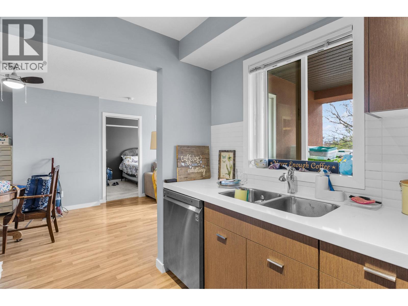 1550 Dickson Avenue Unit# 222, Kelowna, British Columbia  V1Y 9Y8 - Photo 8 - 10395655