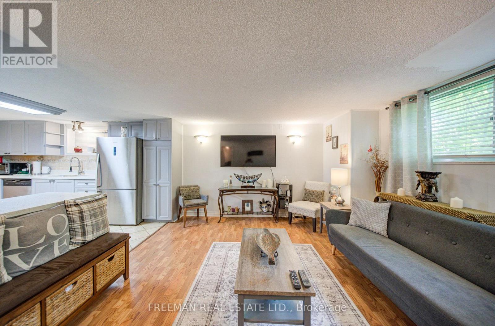 Bsmt - 723 Euclid Avenue, Toronto, Ontario  M6G 2V1 - Photo 17 - C13626604
