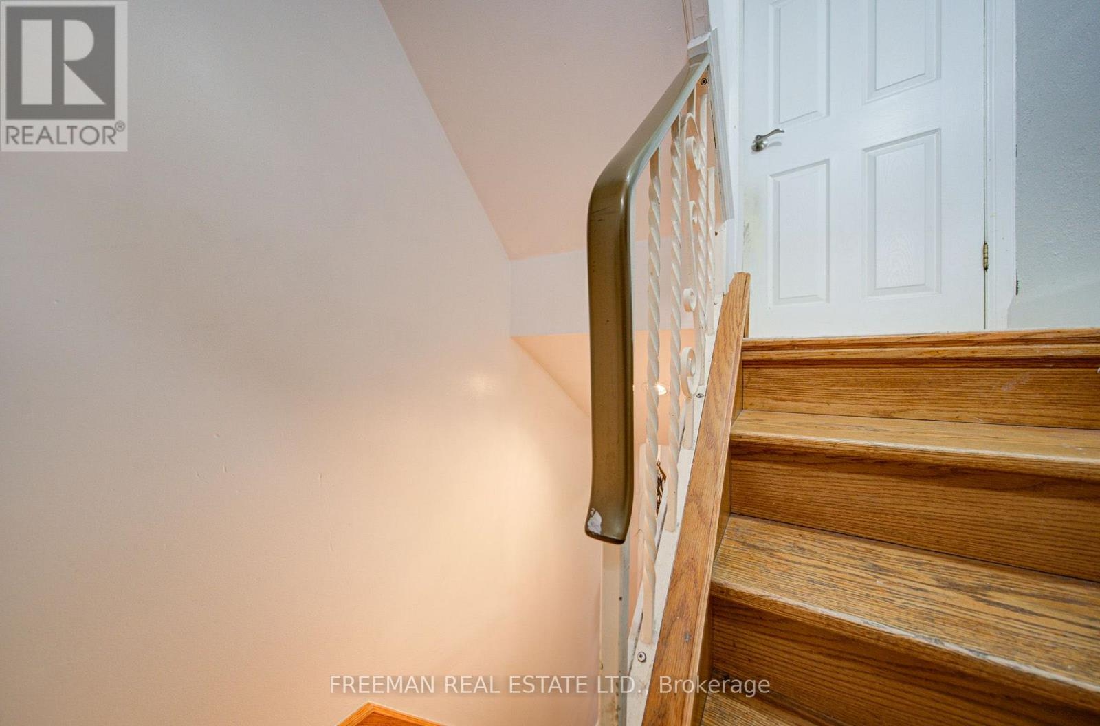 Bsmt - 723 Euclid Avenue, Toronto, Ontario  M6G 2V1 - Photo 4 - C13626604