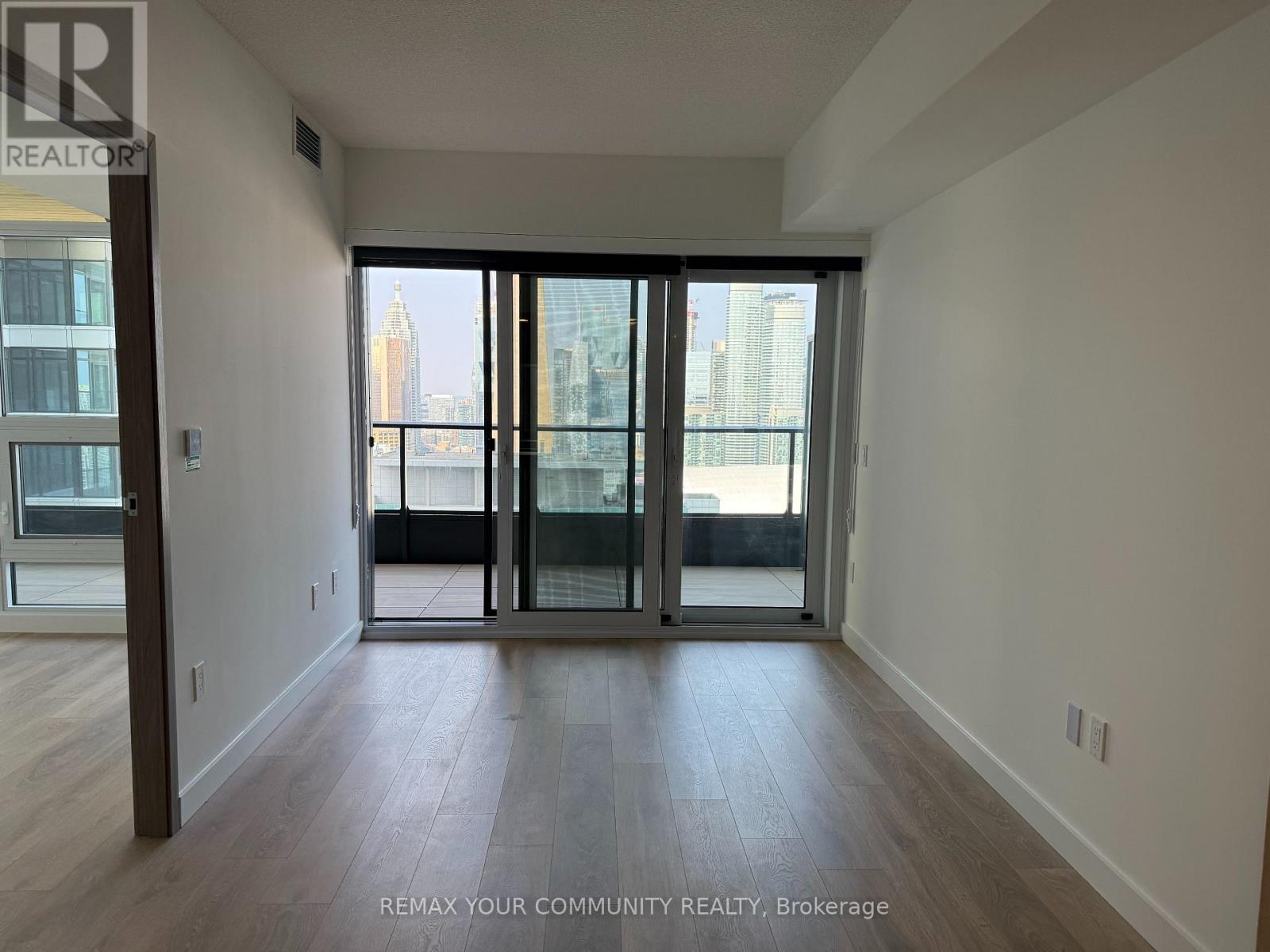 4008 - 3 Concord Cityplace Way, Toronto, Ontario  M5V 0X4 - Photo 11 - C13626658