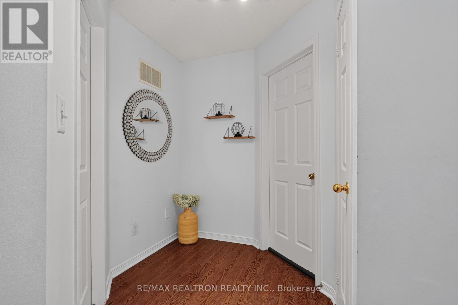 24 Cullcastle Street, Ajax, Ontario  L1S 0A8 - Photo 11 - E13626634