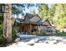 6979 SECHELT INLET ROAD, Sechelt, British Columbia