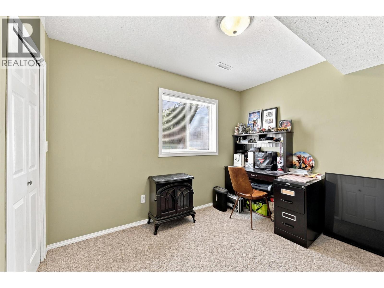 1796 Babine Avenue, Kamloops, British Columbia  V2E 2P7 - Photo 34 - 10396509