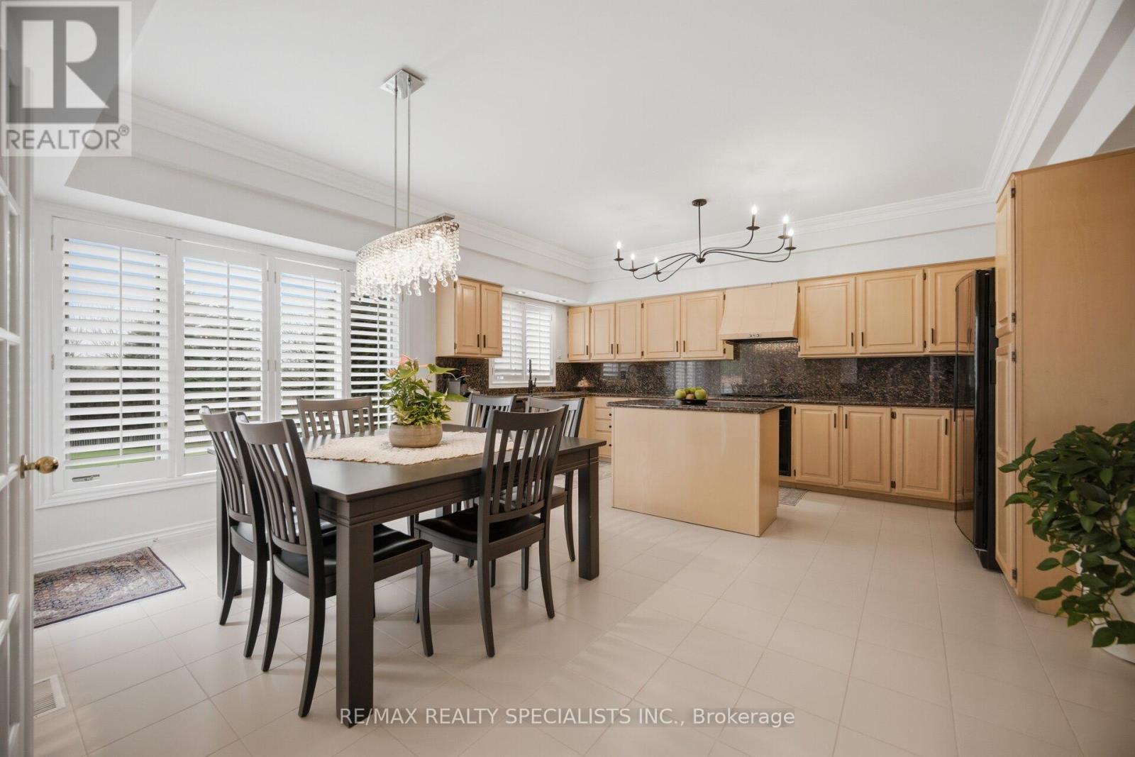 5 Rossmull Crescent, Vaughan, Ontario  L4L 7C8 - Photo 15 - N13626684