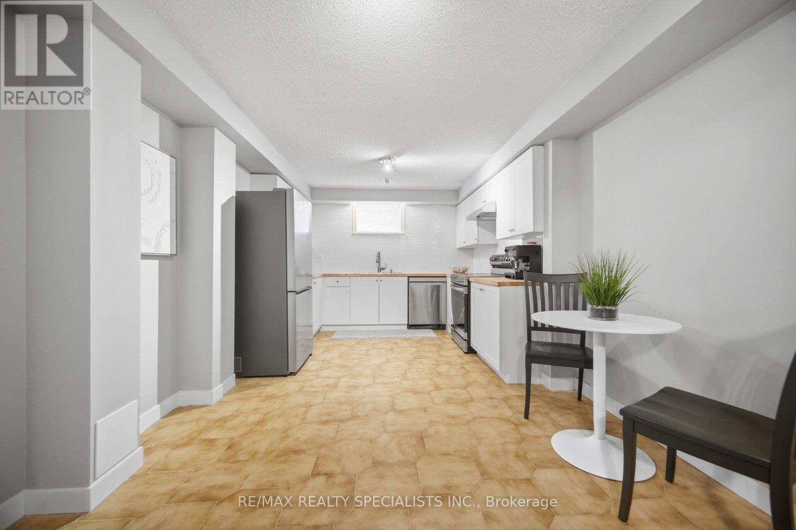 5 Rossmull Crescent, Vaughan, Ontario  L4L 7C8 - Photo 28 - N13626684