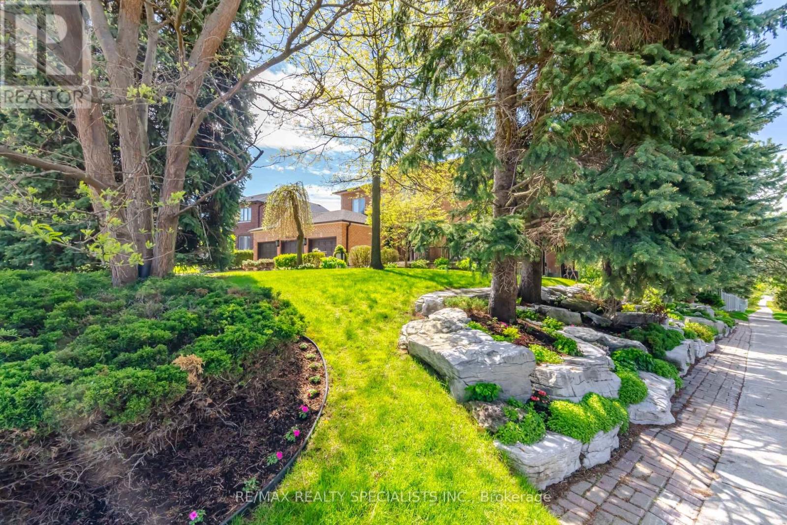 5 Rossmull Crescent, Vaughan, Ontario  L4L 7C8 - Photo 6 - N13626684