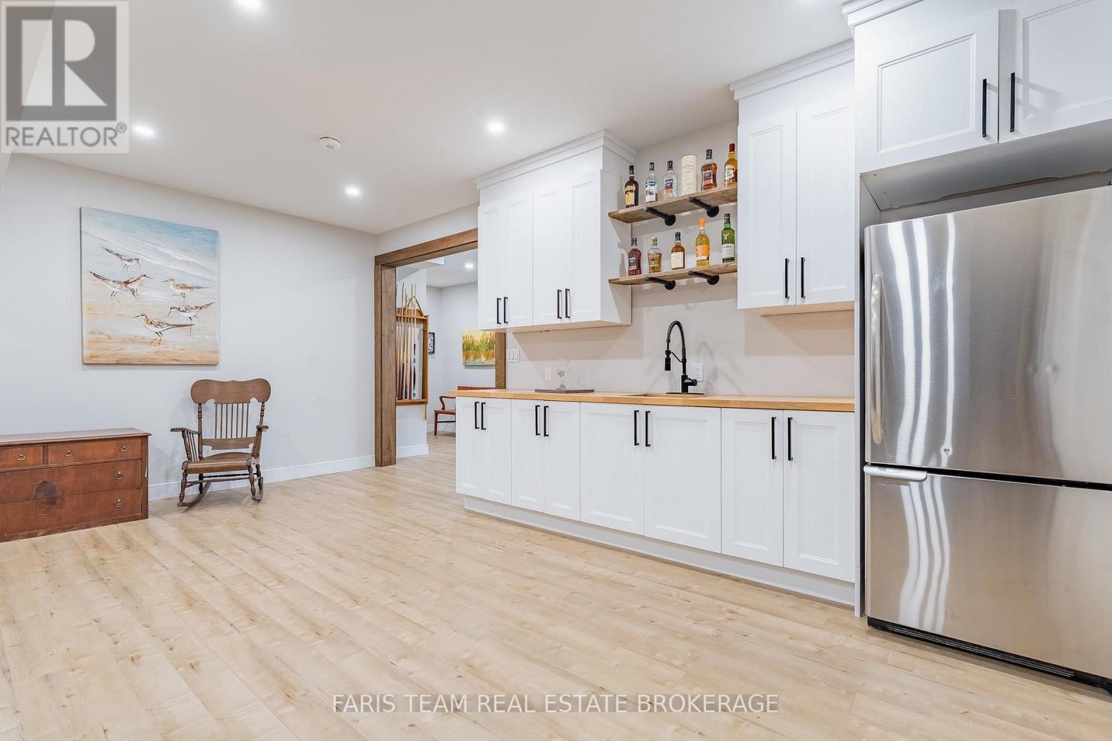 116 Mamie Avenue, Wasaga Beach, Ontario  L9Z 2P6 - Photo 26 - S13626638