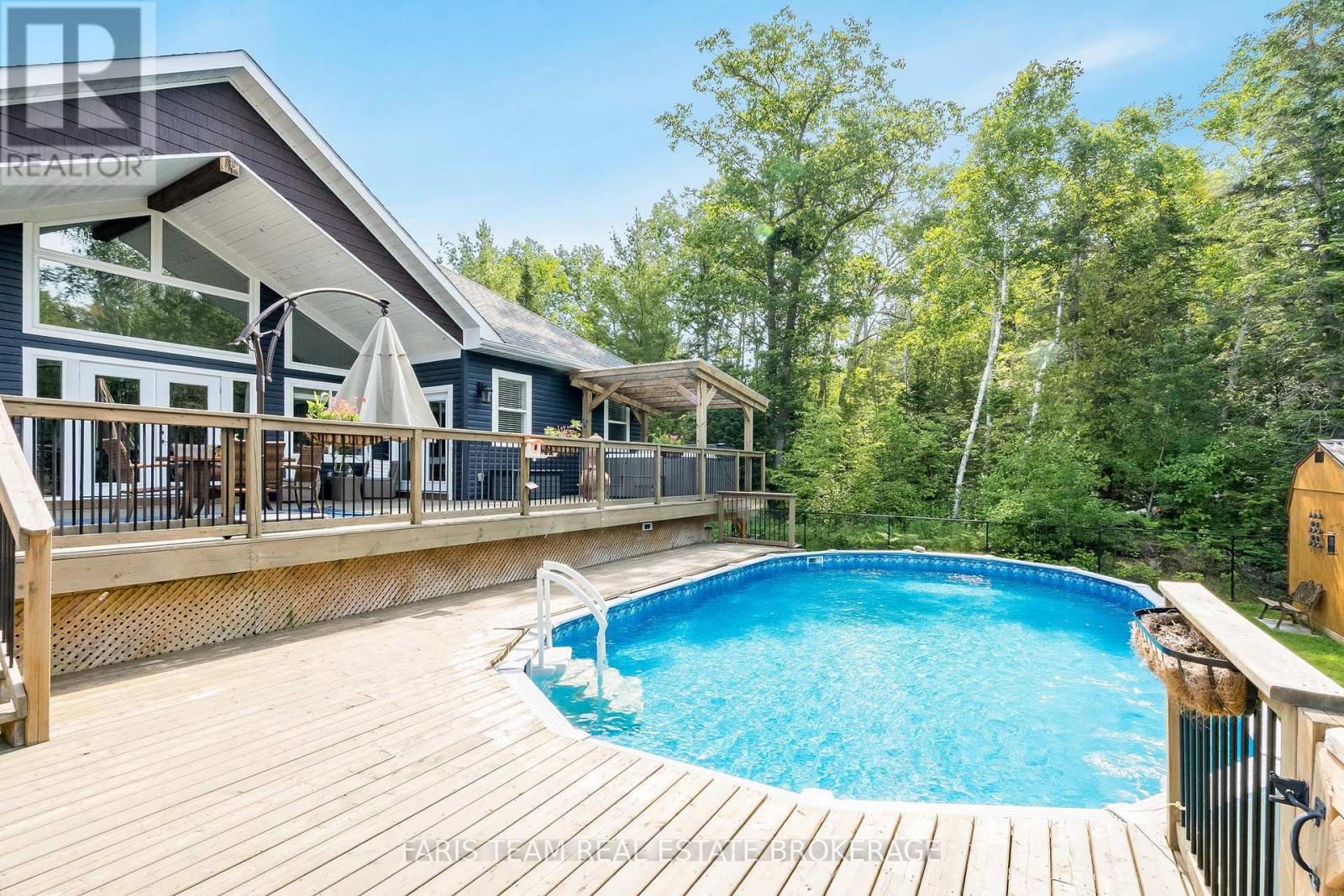 116 Mamie Avenue, Wasaga Beach, Ontario  L9Z 2P6 - Photo 40 - S13626638