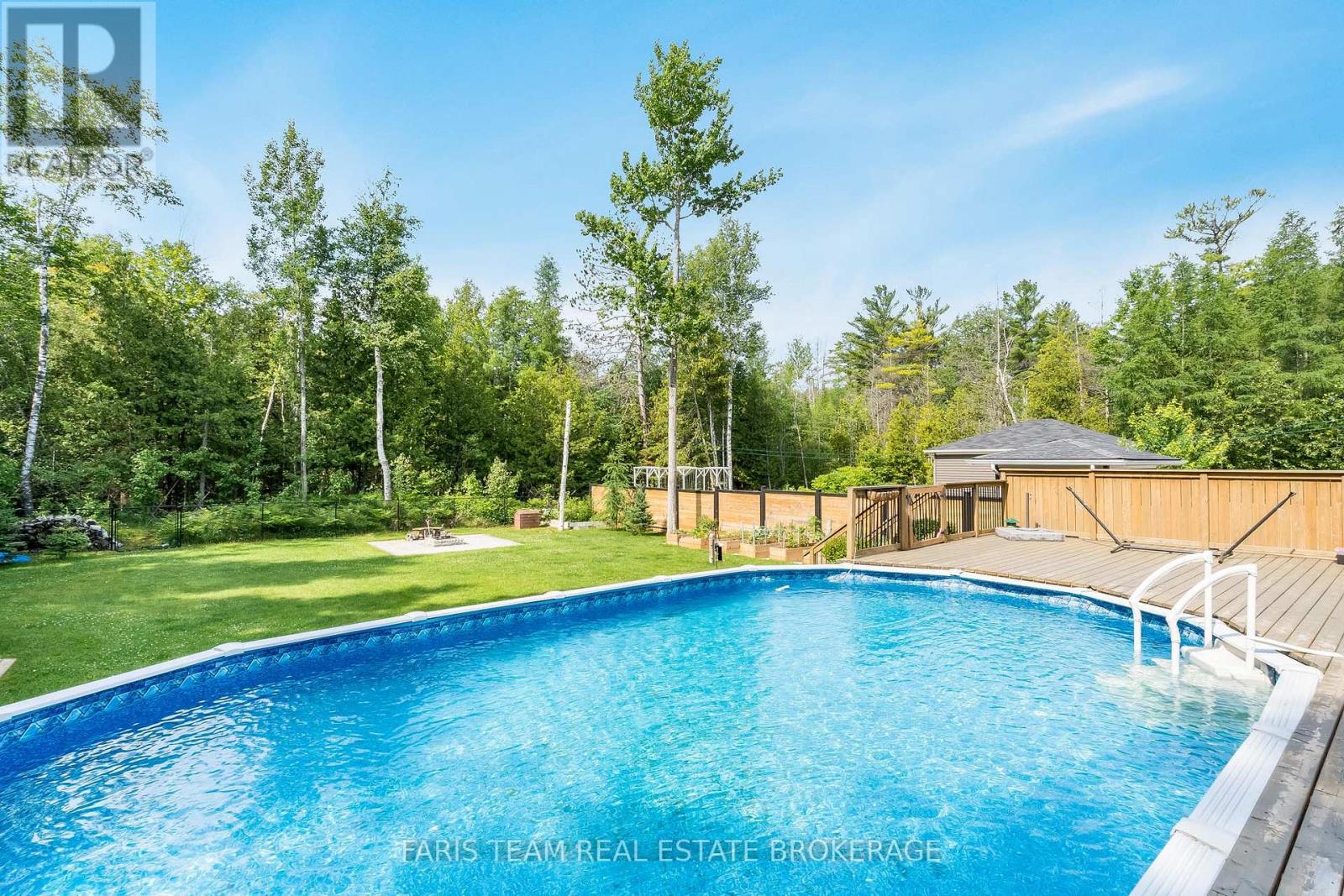 116 Mamie Avenue, Wasaga Beach, Ontario  L9Z 2P6 - Photo 41 - S13626638