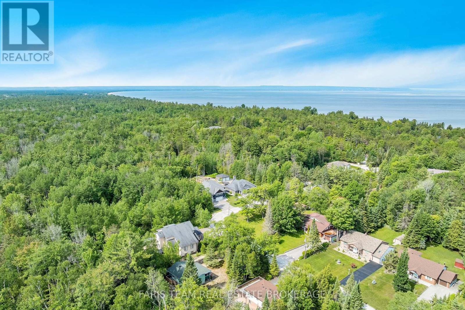 116 Mamie Avenue, Wasaga Beach, Ontario  L9Z 2P6 - Photo 48 - S13626638