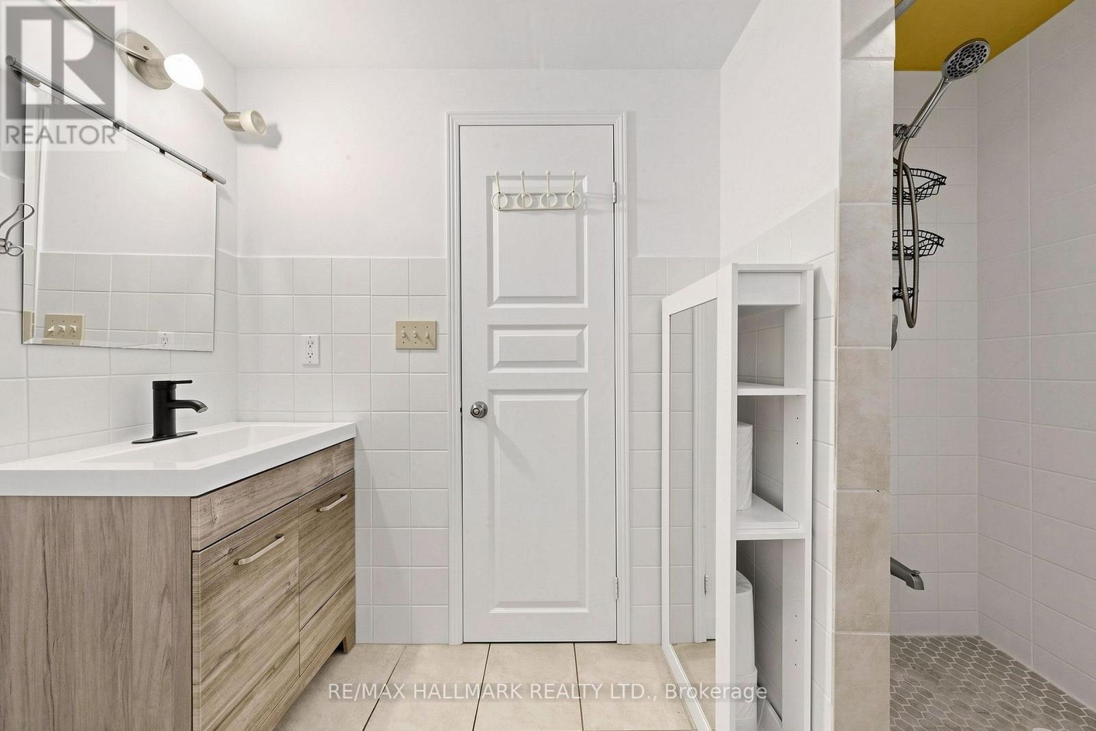 90 Barre Drive, Barrie (Painswick North), Ontario  L4N 7P1 - Photo 17 - S13626682