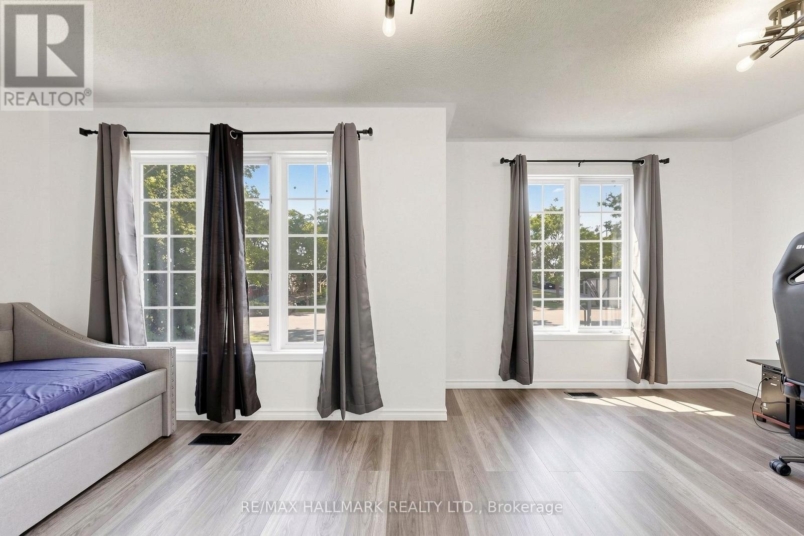 90 Barre Drive, Barrie (Painswick North), Ontario  L4N 7P1 - Photo 7 - S13626682