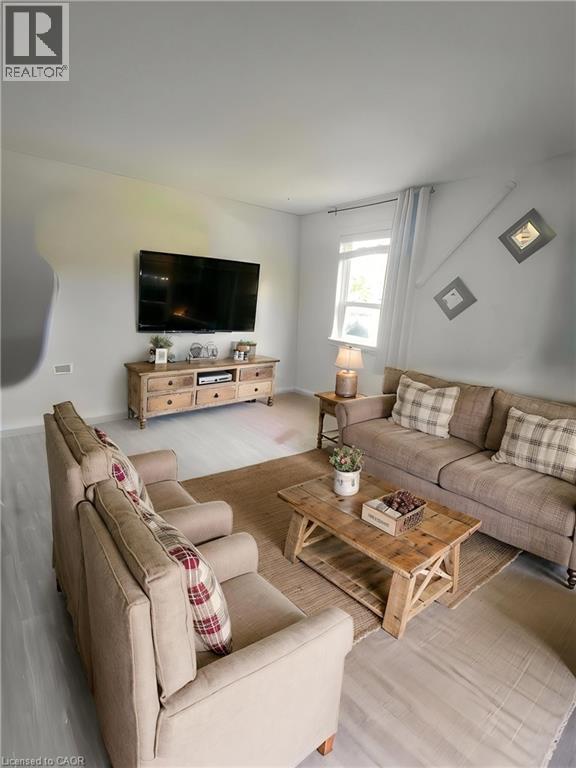 461 Red River Drive, Waterloo, Ontario  N2T 1T8 - Photo 3 - 40846253
