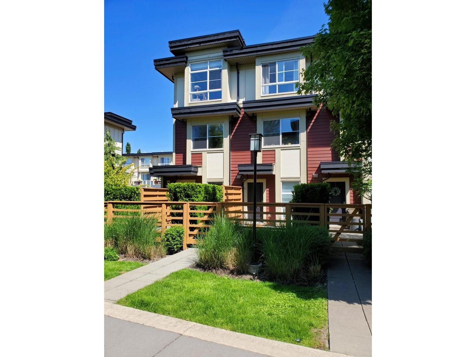 61 19477 72A AVENUE, Surrey, British Columbia