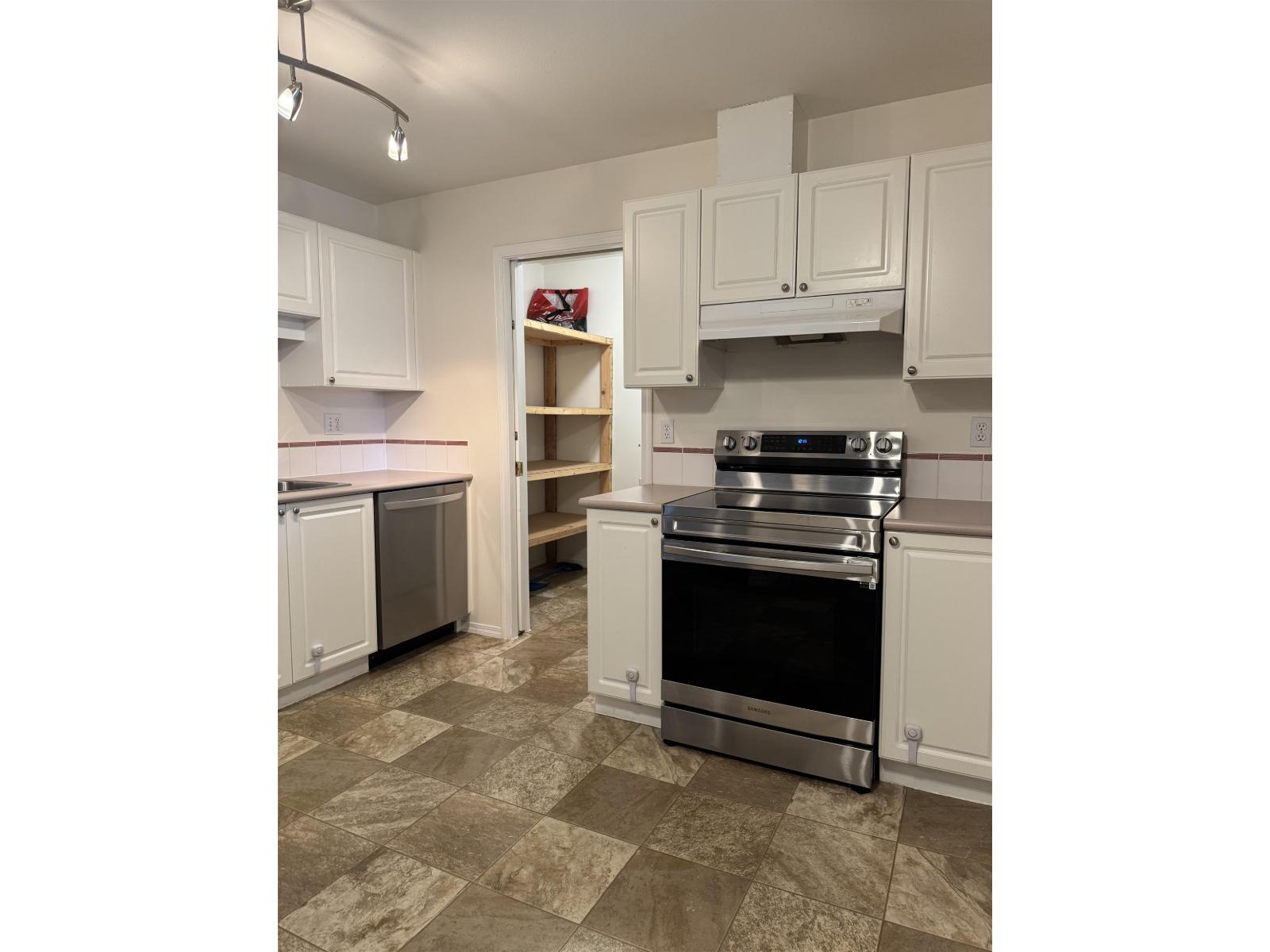 448 2750 Fairlane Street, Abbotsford, British Columbia V2S 7K9 - Photo 11 - R3138748
