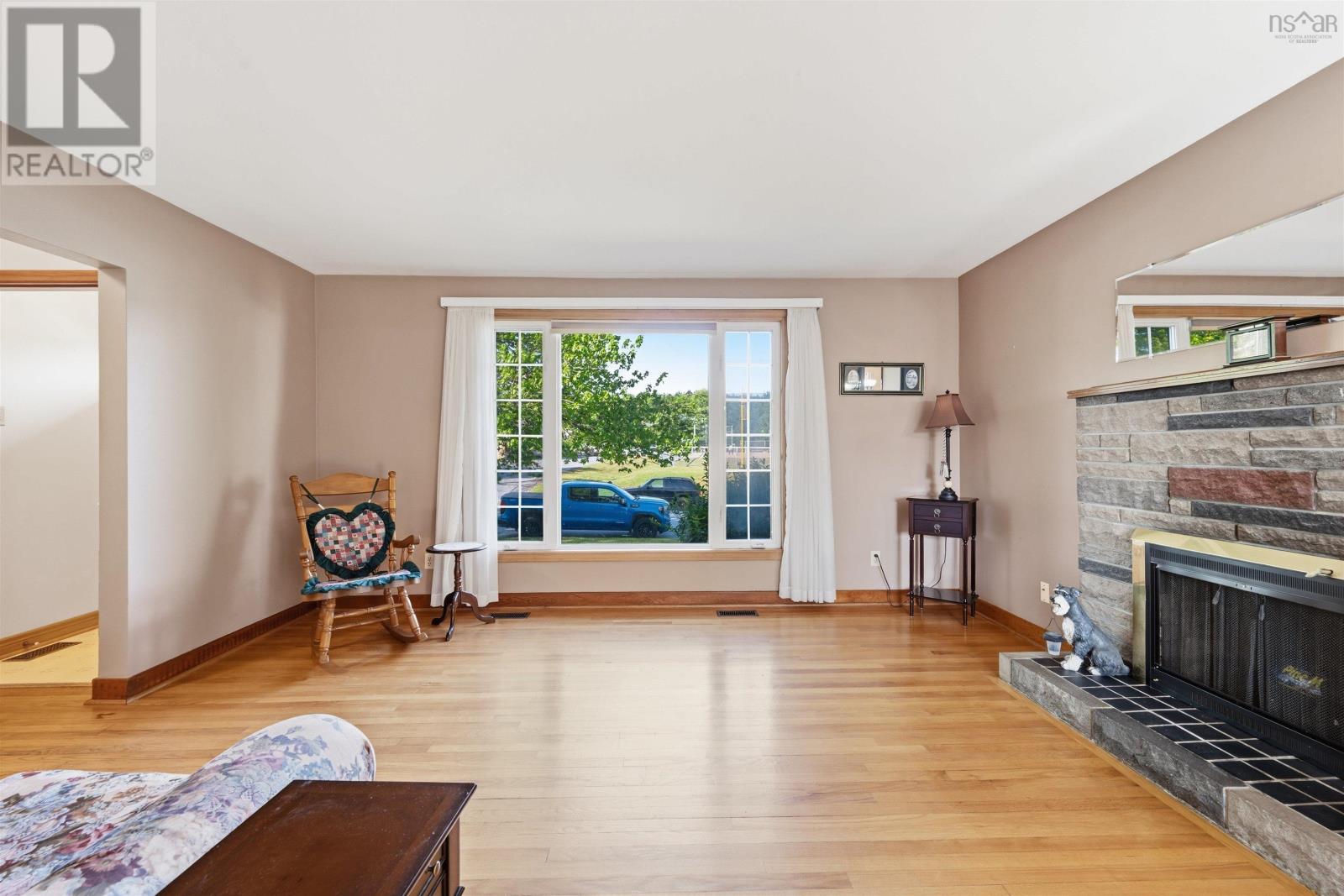 8 Windward Avenue, Dartmouth, Nova Scotia  B2W 2H1 - Photo 7 - 202619158