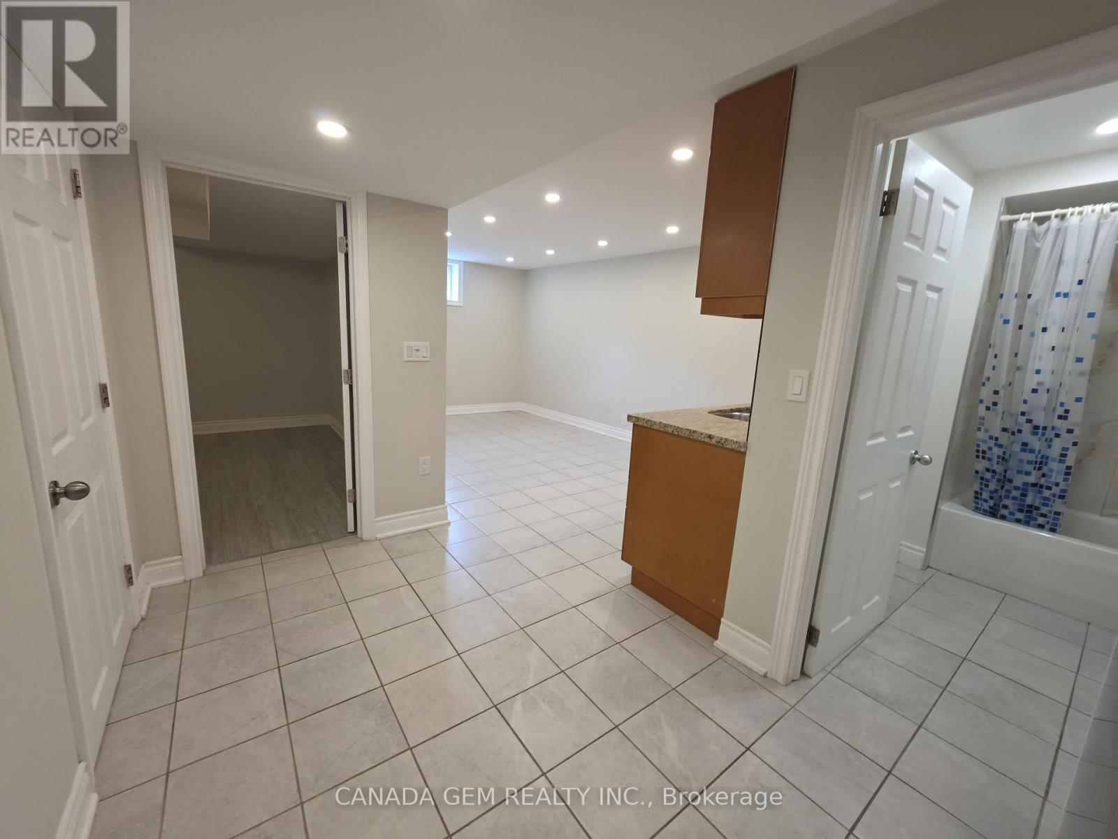 54 Clearmeadow Boulevard, Newmarket, Ontario L3X 2M6 - Photo 20 - N13487732
