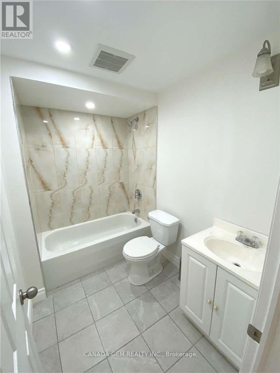 54 Clearmeadow Boulevard, Newmarket, Ontario L3X 2M6 - Photo 23 - N13487732