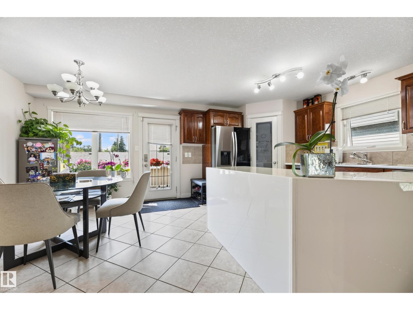 6514 106 St NW, Edmonton, Alberta  T6H 2V6 - Photo 15 - E4501643