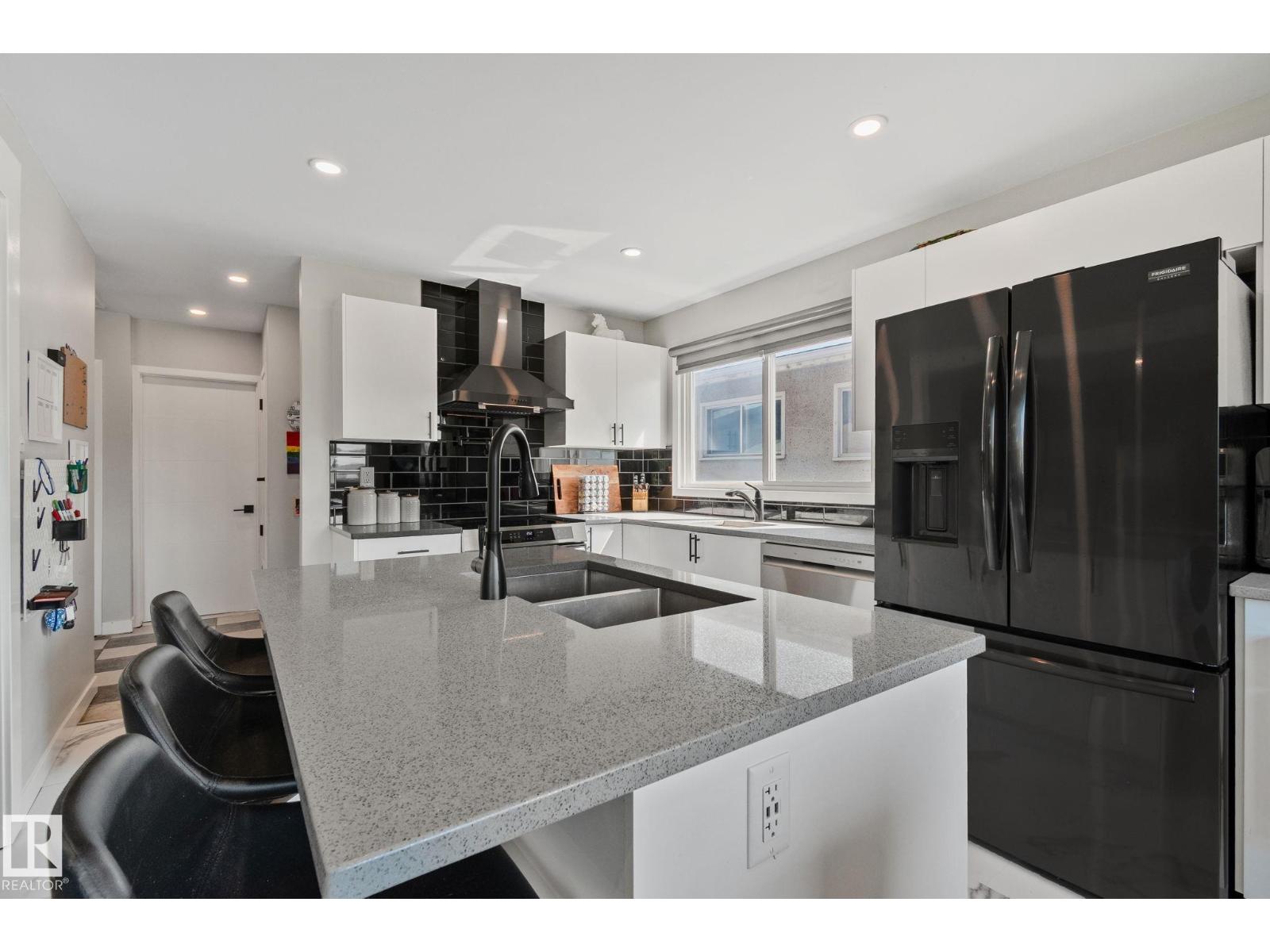 4723 105 ST NW, Edmonton, Alberta