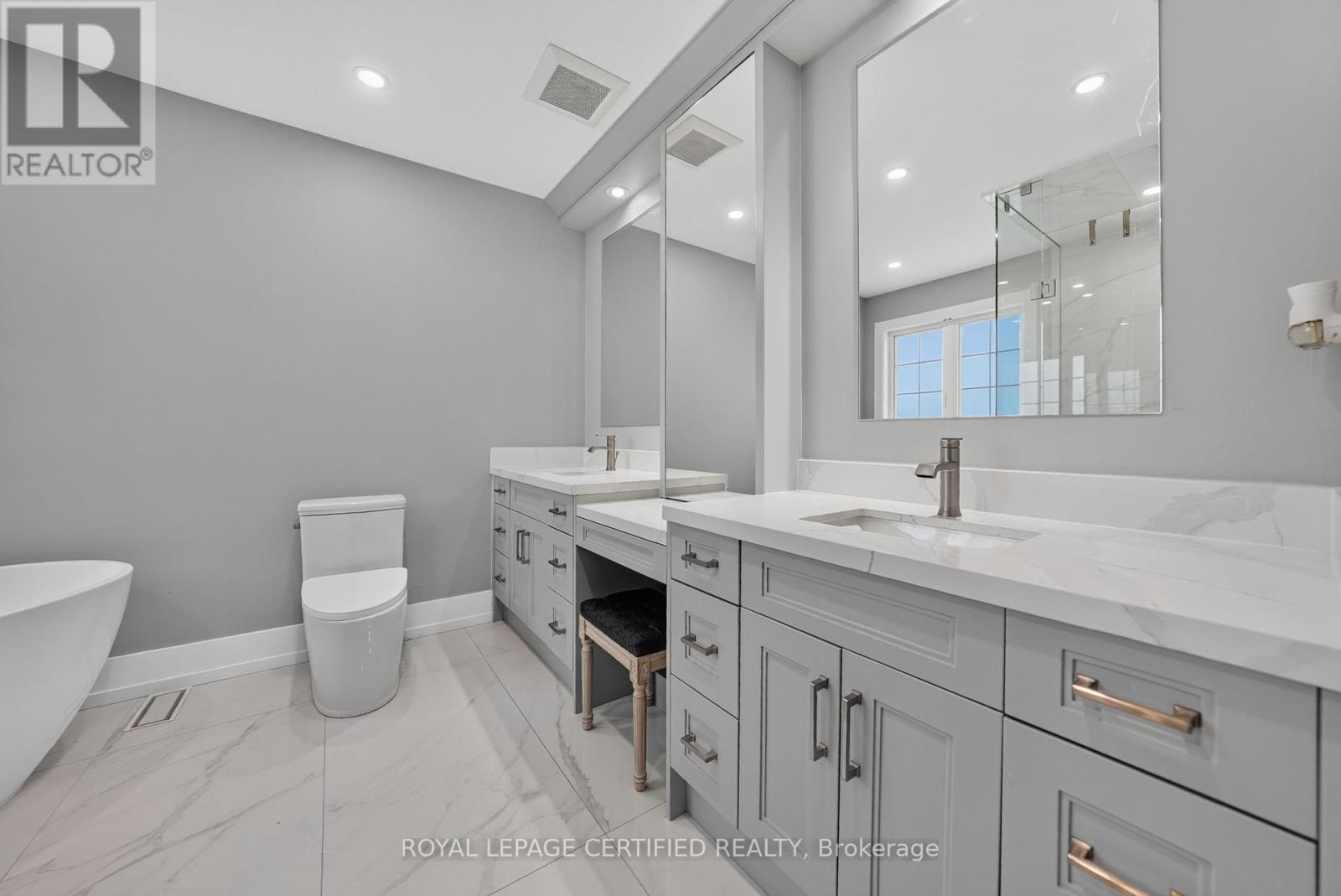 2561 Grand Oak Trail, Oakville, Ontario  L6M 0R4 - Photo 38 - W13626166