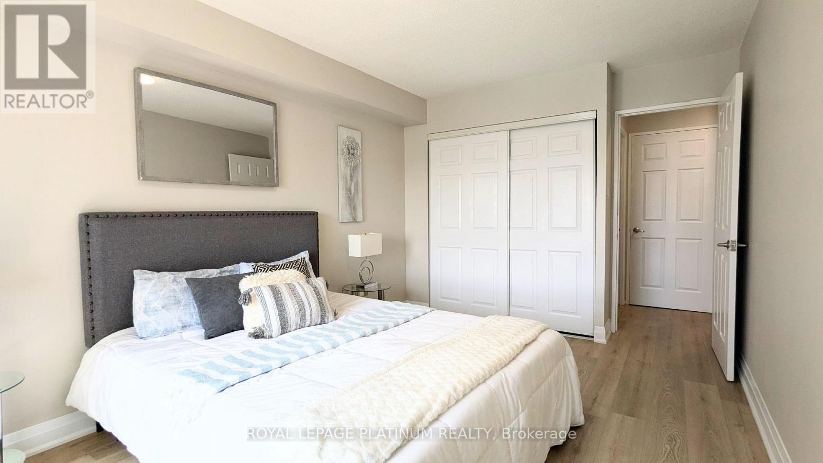 704 - 3559 Eglinton Avenue W, Toronto, Ontario  M6M 5C6 - Photo 13 - W13626646